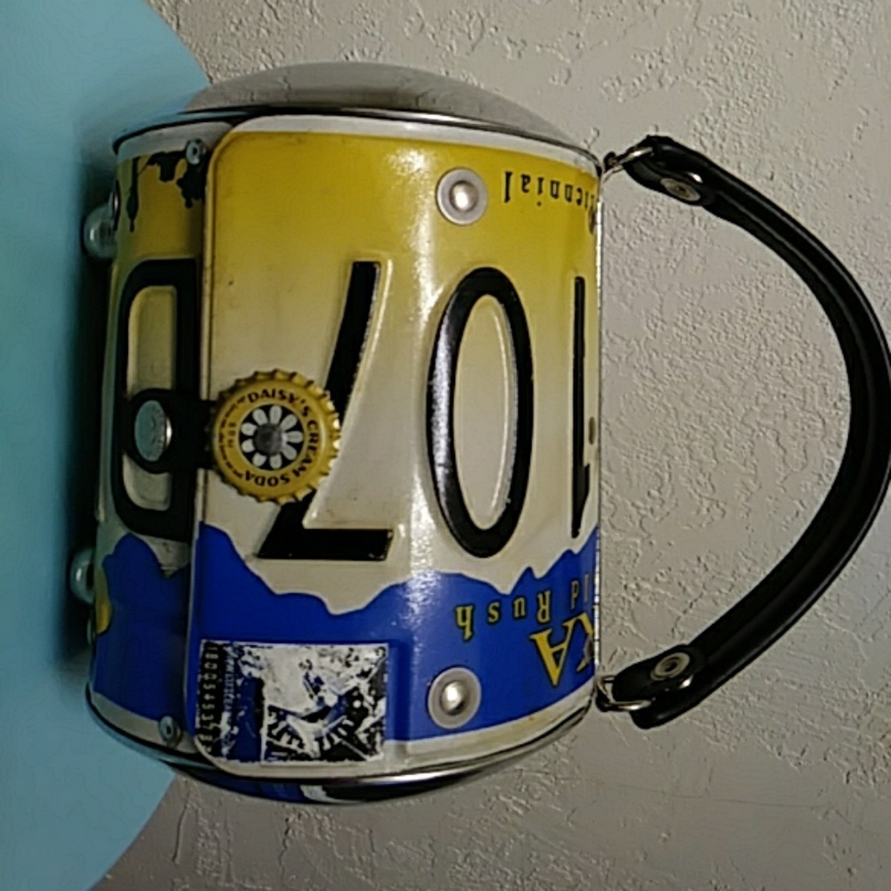 Littlearth recycled Alaska license plate purse